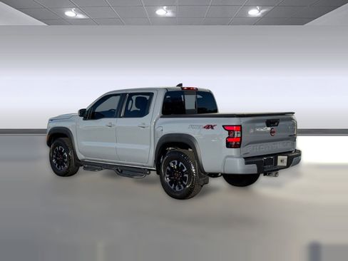 Used 2024 Nissan Frontier PRO-4X w/ Technology Package image 3