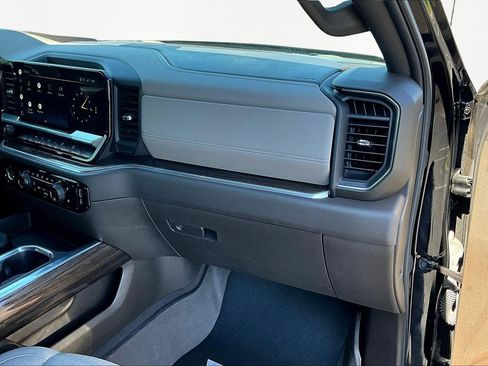 Used 2022 Chevrolet Silverado 1500 RST image 27