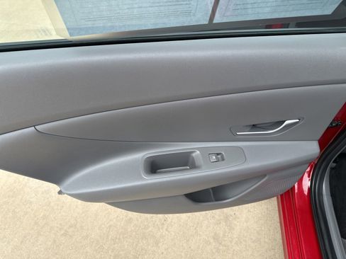 Used 2023 Hyundai Elantra SEL FWD image 19