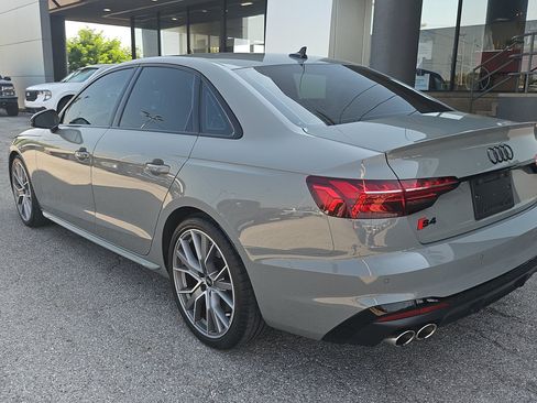 Used 2022 Audi S4 Premium Plus AWD/4WD image 3