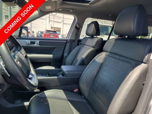 Used 2025 Hyundai Santa Fe Limited FWD image 20