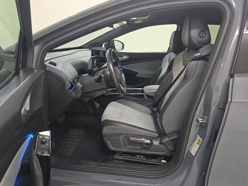 Used 2023 Volkswagen ID.4 Pro RWD image 8