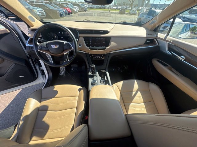 Used 2020 Cadillac XT5 Premium Luxury w/ Platinum Package FWD image 13