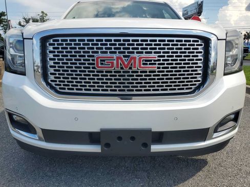 Used 2017 GMC Yukon XL Denali w/ Open Road Package AWD/4WD image 12