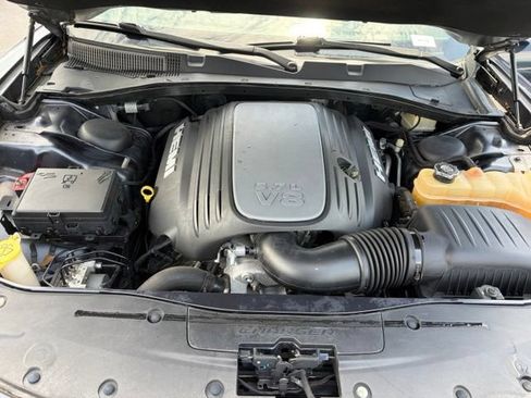 Used 2016 Dodge Charger R/T RWD image 11
