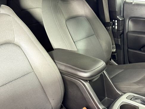 Used 2019 Chevrolet Colorado LT w/ Safety Package AWD/4WD image 36