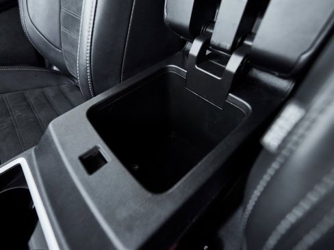 Used 2024 Mitsubishi Outlander SE image 40