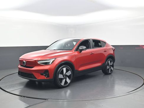 Used 2023 Volvo C40 P8 Recharge Ultimate AWD/4WD image 4