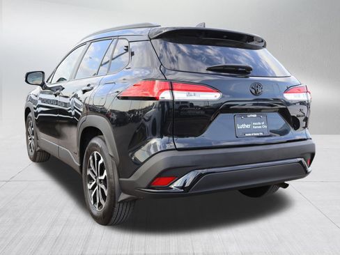 Used 2024 Toyota Corolla Cross SE image 6