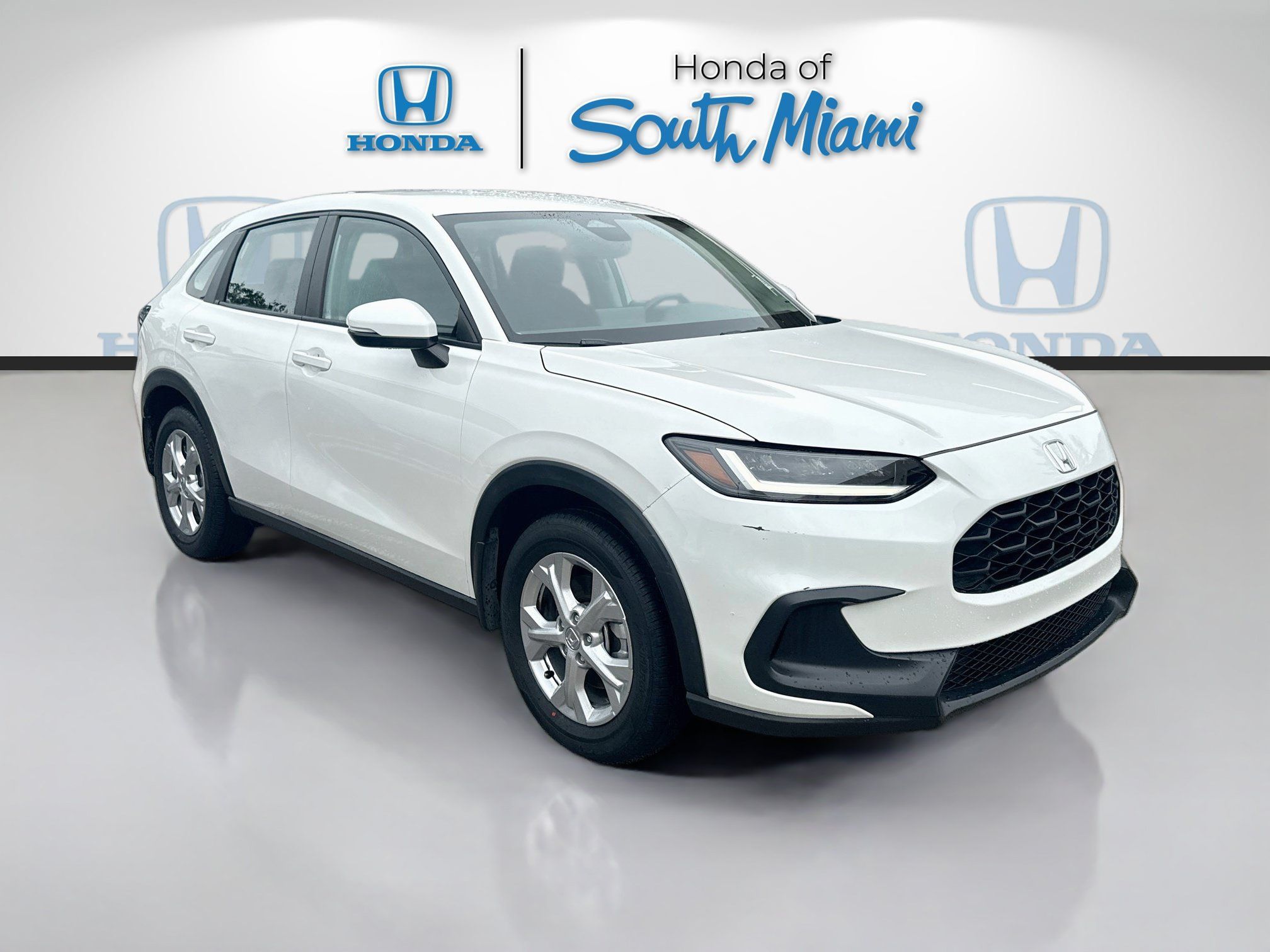 Used 2024 Honda HR-V LX image 1