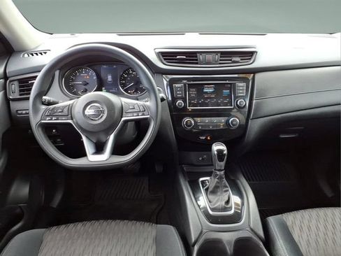 Used 2018 Nissan Rogue SV AWD/4WD image 15