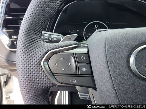 New 2026 Lexus TX 500h AWD image 23