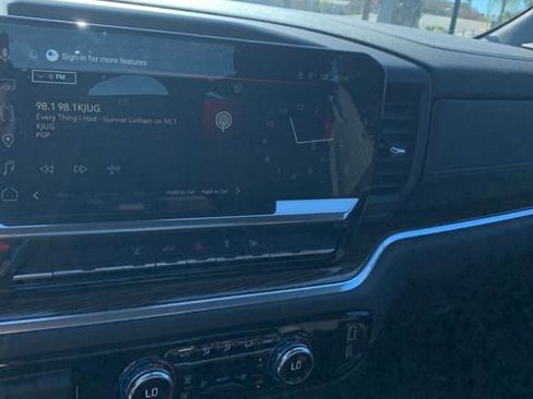 Certified 2025 GMC Sierra 3500 SLE w/ SLE Convenience Package AWD/4WD image 18
