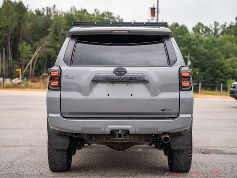 Used 2022 Toyota 4Runner SR5 Premium w/ Moonroof Package AWD/4WD image 6
