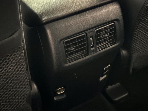 Used 2017 Toyota 4Runner SR5 AWD/4WD image 14