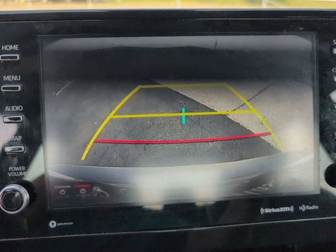 Used 2023 Toyota Camry XLE FWD image 17