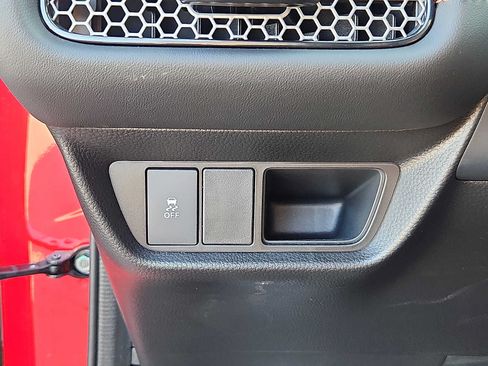 Certified 2026 Honda HR-V Sport image 21