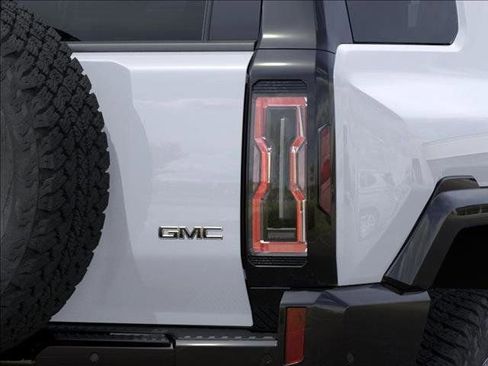 Used 2025 GMC Hummer EV 3X AWD/4WD image 11