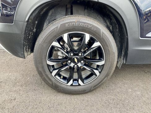 Used 2021 Chevrolet TrailBlazer LT w/ Convenience Package FWD image 25