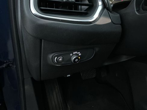 Used 2022 Chevrolet Equinox LT image 26