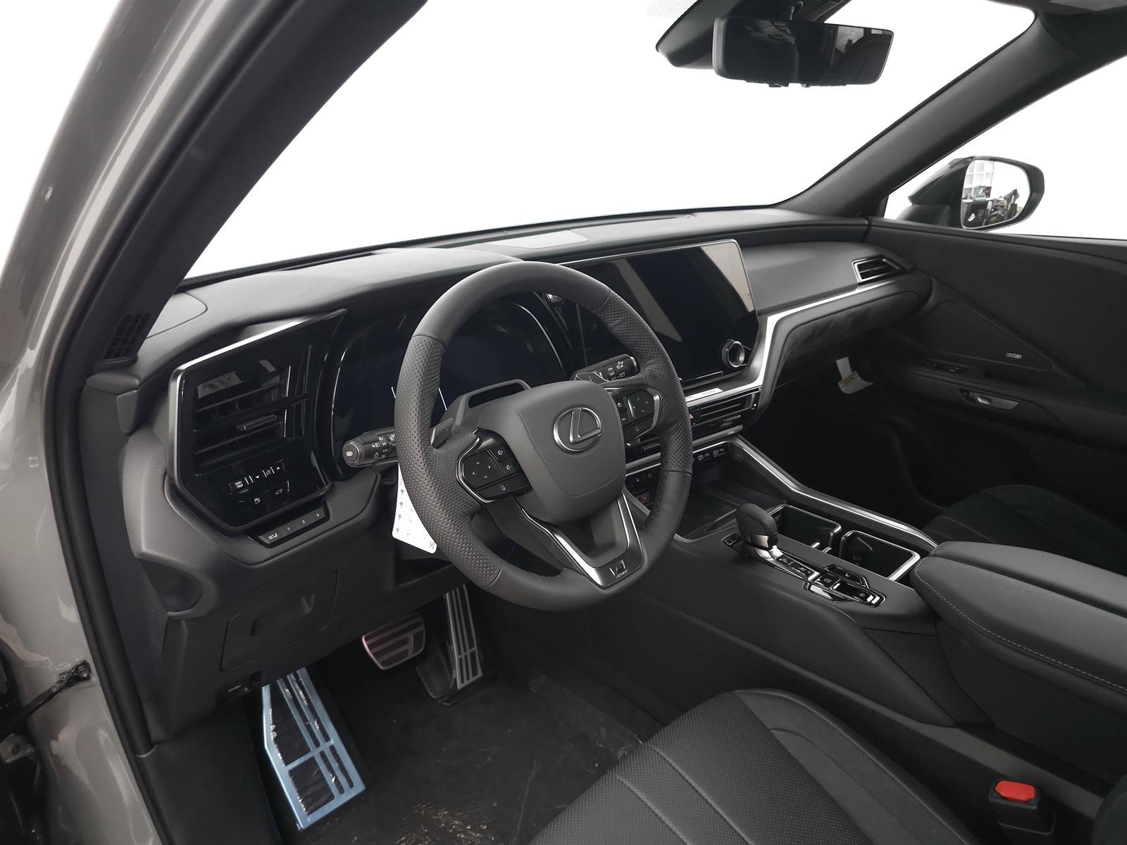 New 2026 Lexus TX 500h AWD w/ Technology Package image 5