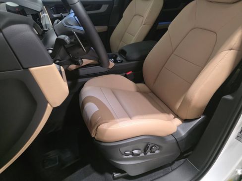 New 2026 Porsche Cayenne AWD/4WD image 5