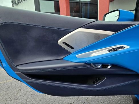 Used 2022 Chevrolet Corvette Stingray w/ Engine Appearance Package image 15