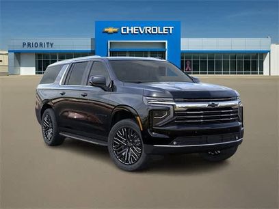 New 2026 Chevrolet Suburban LT w/ Comfort Package