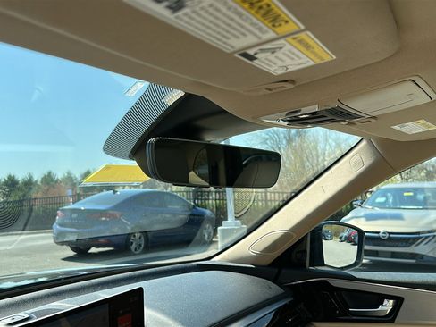 Used 2023 Acura MDX SH-AWD w/ Technology Package image 22