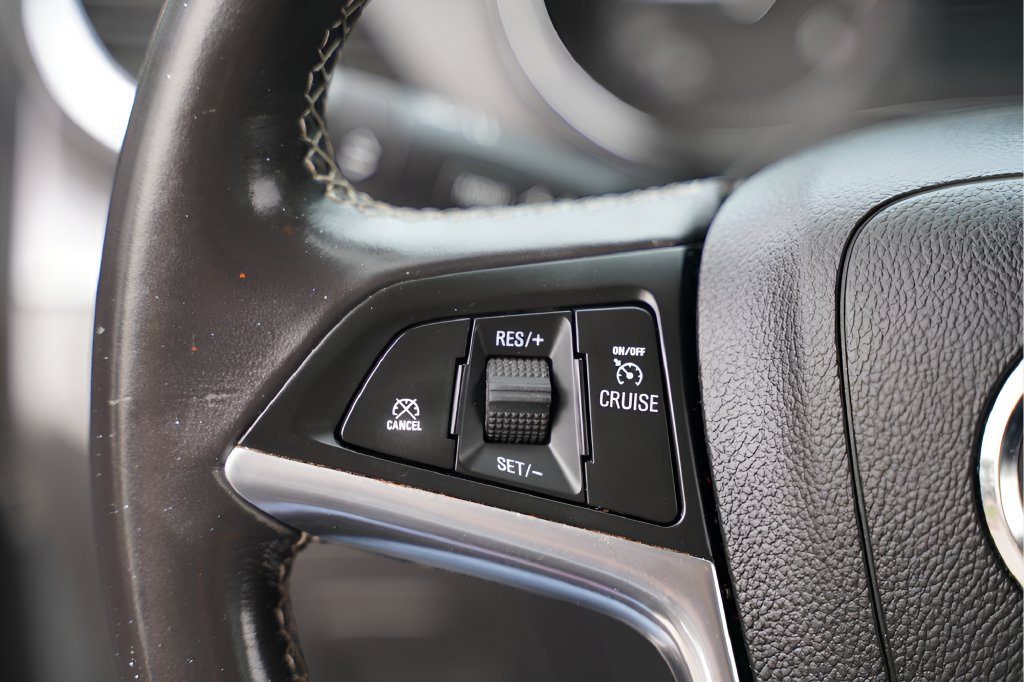 Used 2019 Buick Encore Sport Touring FWD image 11