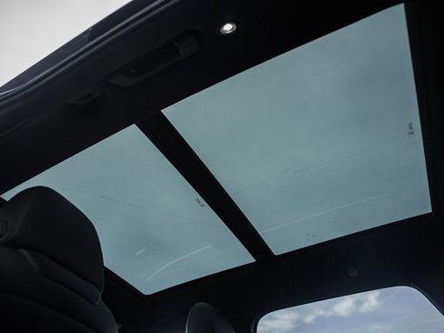 Used 2024 Audi Q7 2.0T Premium image 34