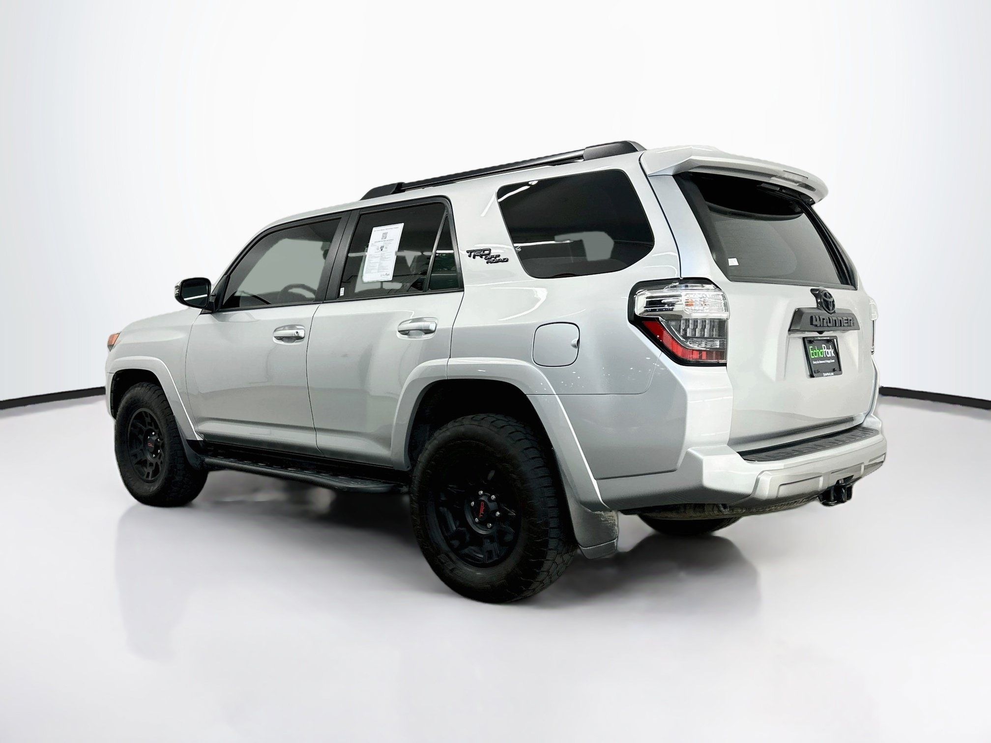 Used 2021 Toyota 4Runner TRD Off-Road Premium w/ Moonroof Package AWD/4WD image 5
