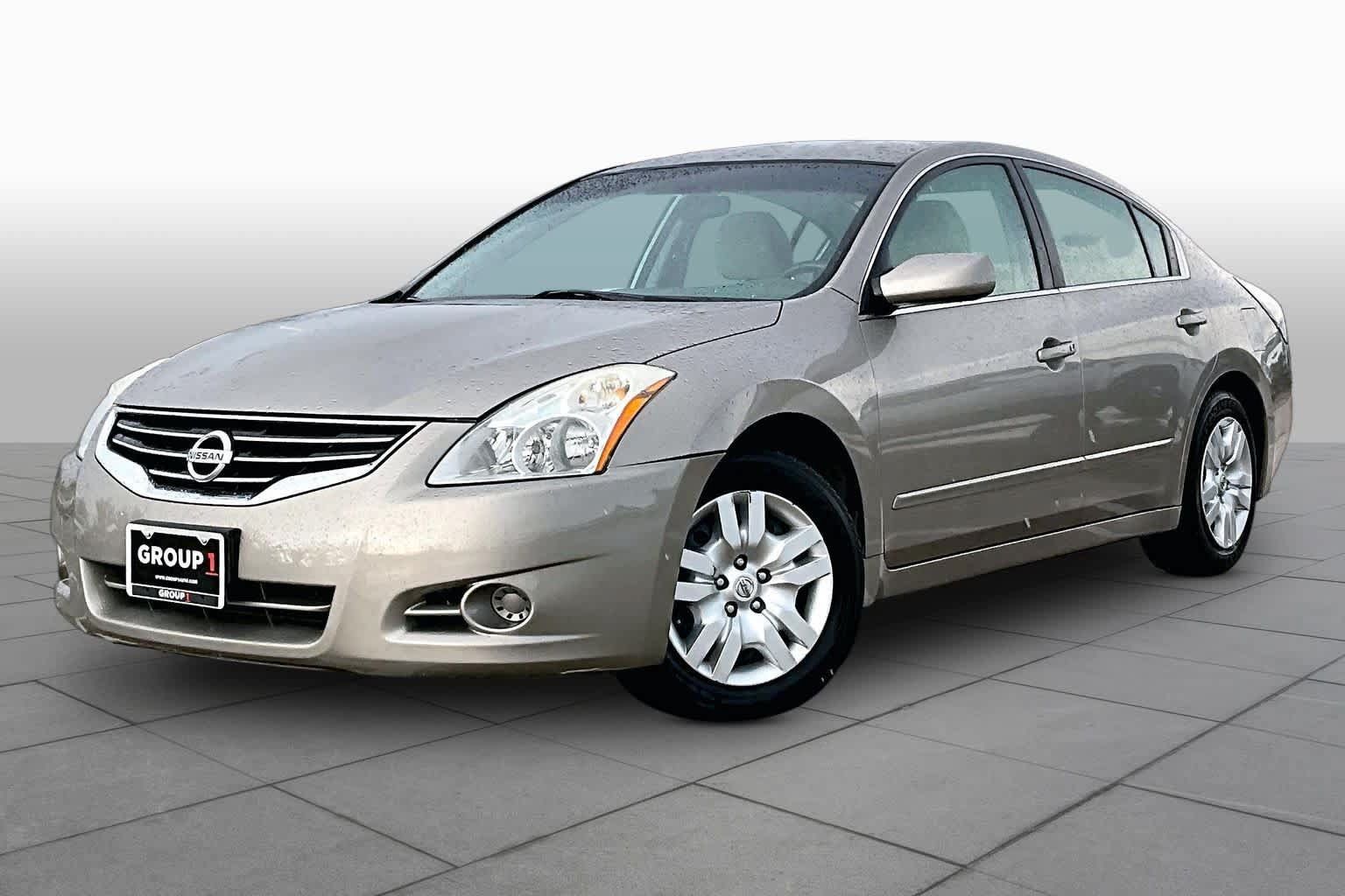 Used 2012 Nissan Altima 2.5 S FWD image 1