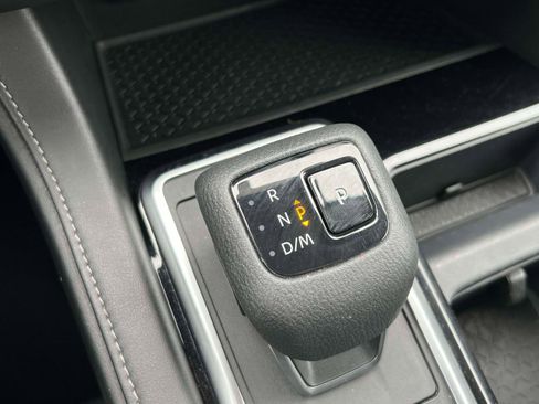 Used 2023 Nissan Pathfinder SV image 46