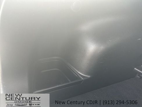 Used 2024 Jeep Compass Latitude AWD/4WD image 16