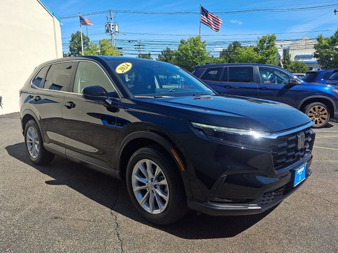 Used 2024 Honda CR-V EX-L image 3