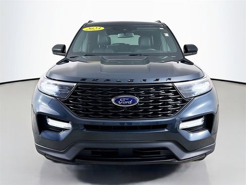 Used 2023 Ford Explorer ST-Line w/ Class IV Trailer Tow Package image 12