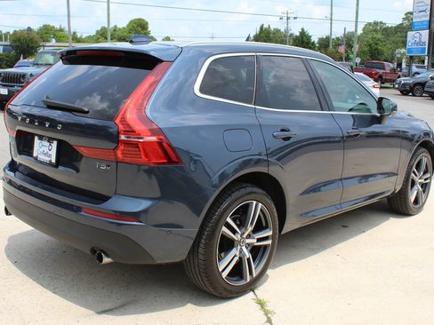 Used 2018 Volvo XC60 T5 Momentum w/ Convenience Package AWD/4WD image 5