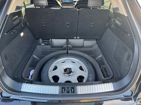 Used 2021 Lincoln Nautilus Reserve w/ Equipment Group 201A image 17