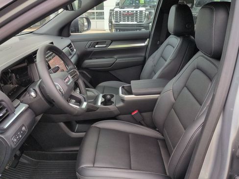New 2026 GMC Terrain Elevation w/ Elevation Premium Package AWD/4WD image 12