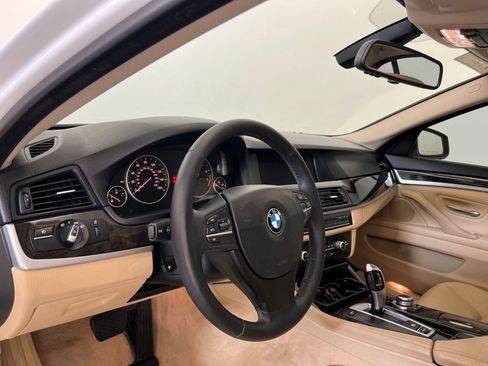 Used 2011 BMW 535i 535i image 4