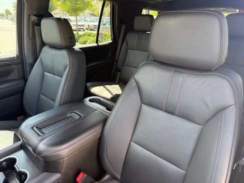 Used 2022 Chevrolet Tahoe RST w/ Sport Performance Package AWD/4WD image 11