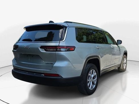 Used 2022 Jeep Grand Cherokee L Limited RWD image 4