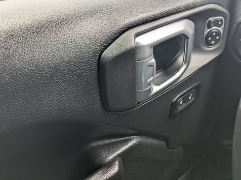 Used 2021 Jeep Wrangler Unlimited Sport AWD/4WD image 23