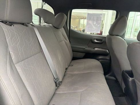 Certified 2018 Toyota Tacoma TRD Sport image 28