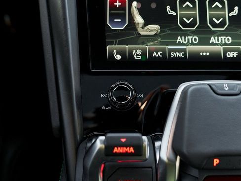 Used 2021 Lamborghini Urus image 66