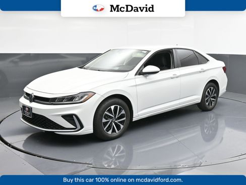 Used 2025 Volkswagen Jetta S image 1