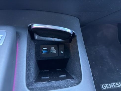 Used 2023 Genesis GV70 2.5T Sport Prestige w/ Sport Prestige Package image 18