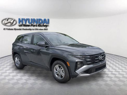 New 2026 Hyundai Tucson SE image 1