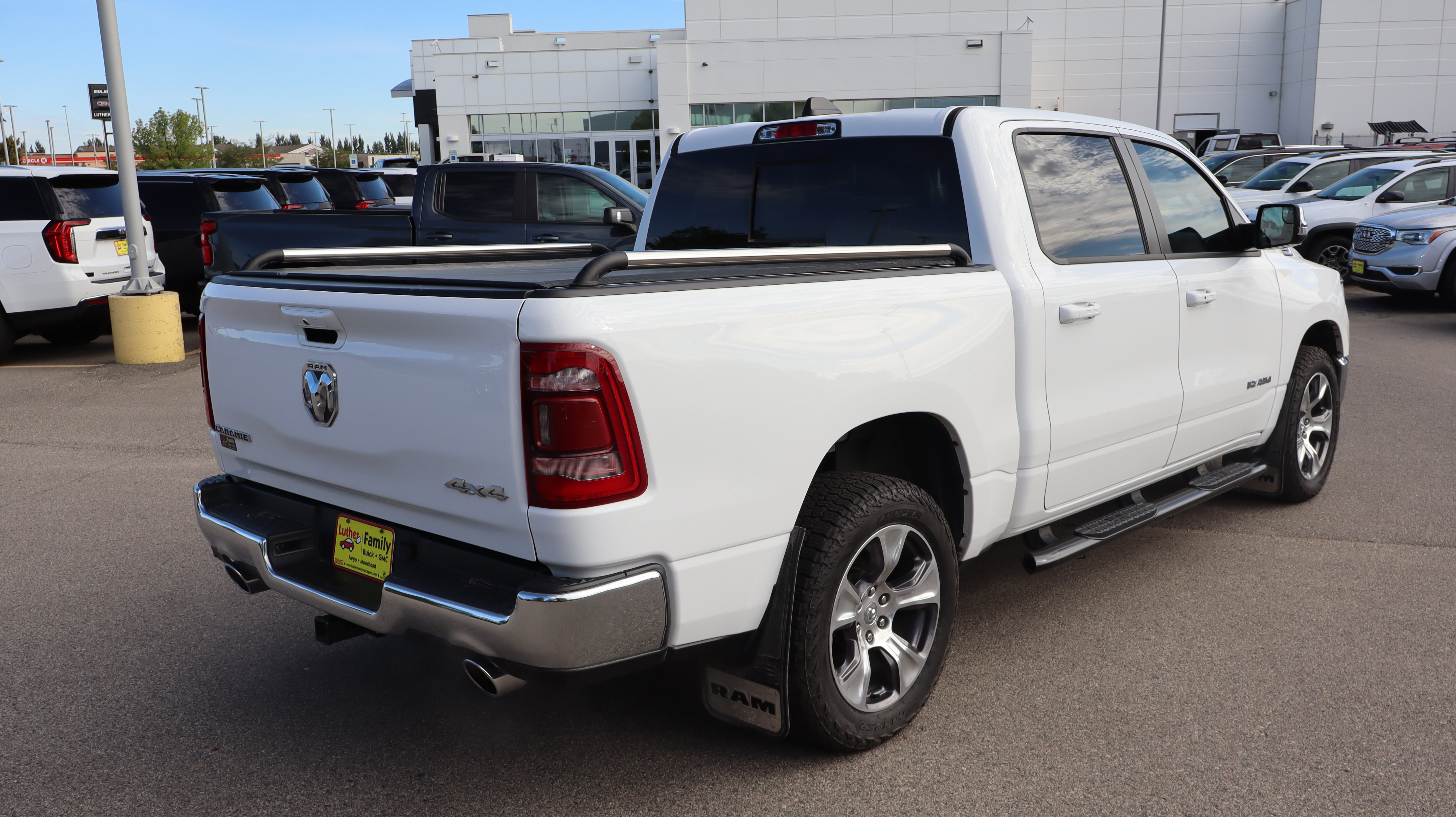 Used 2023 RAM 1500 Laramie AWD/4WD image 7